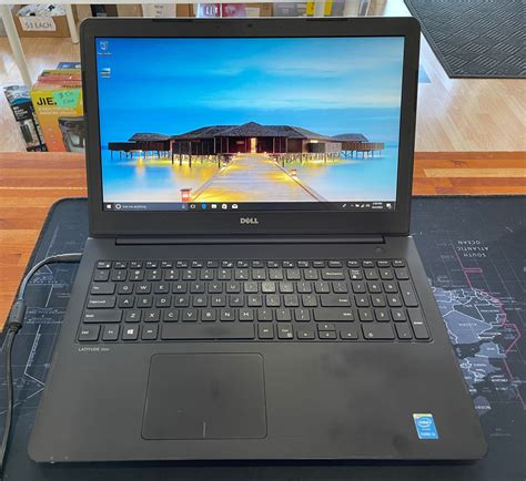 Dell Latitude 15 3550